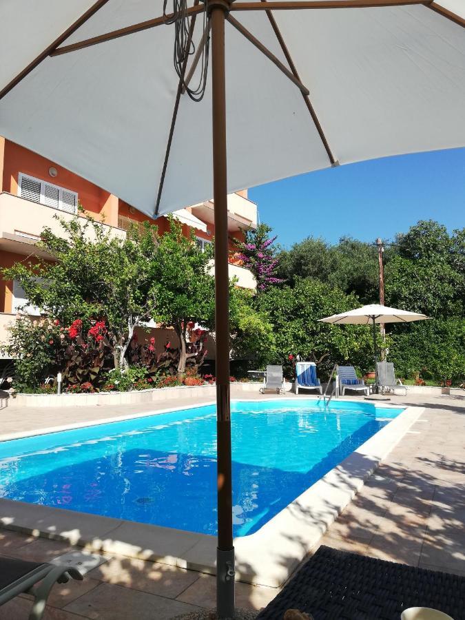 Apartments Bene Banjol 외부 사진