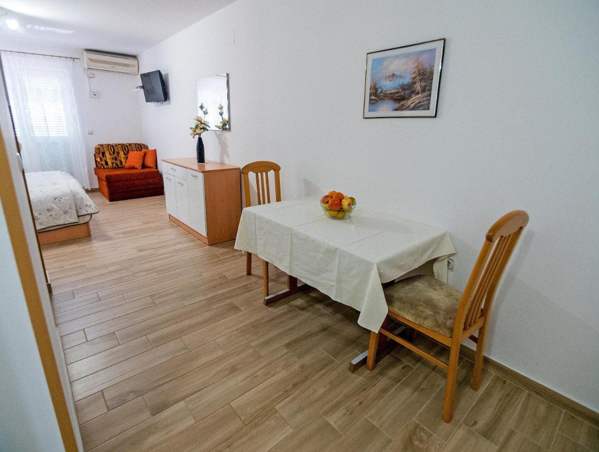 Apartments Bene Banjol 외부 사진