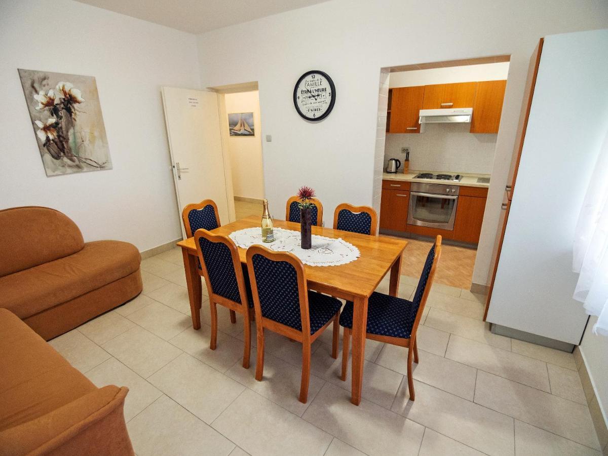 Apartments Bene Banjol 외부 사진