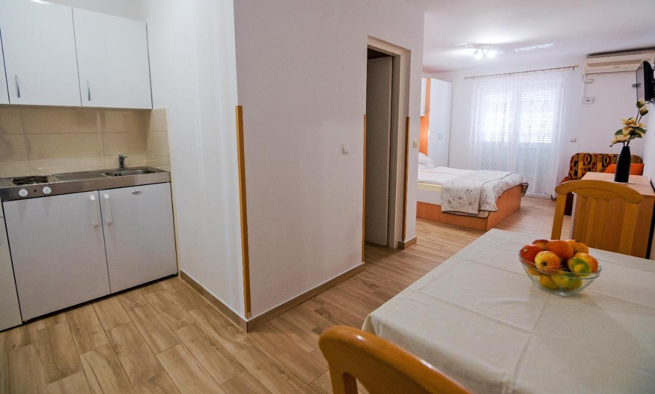 Apartments Bene Banjol 외부 사진