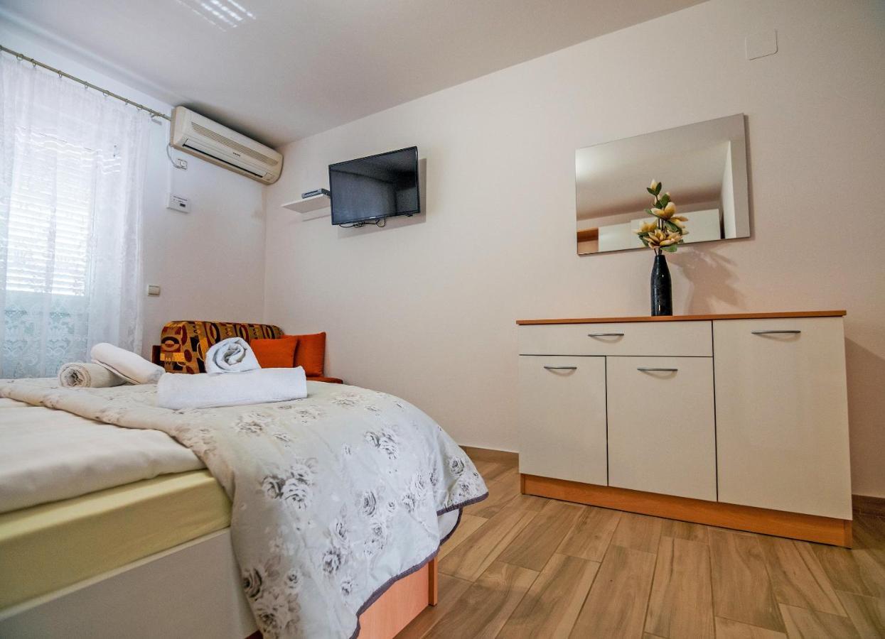 Apartments Bene Banjol 외부 사진