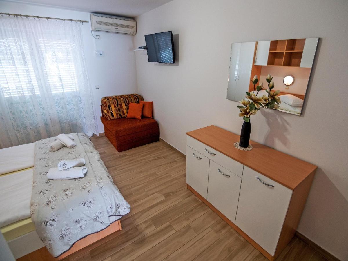 Apartments Bene Banjol 외부 사진
